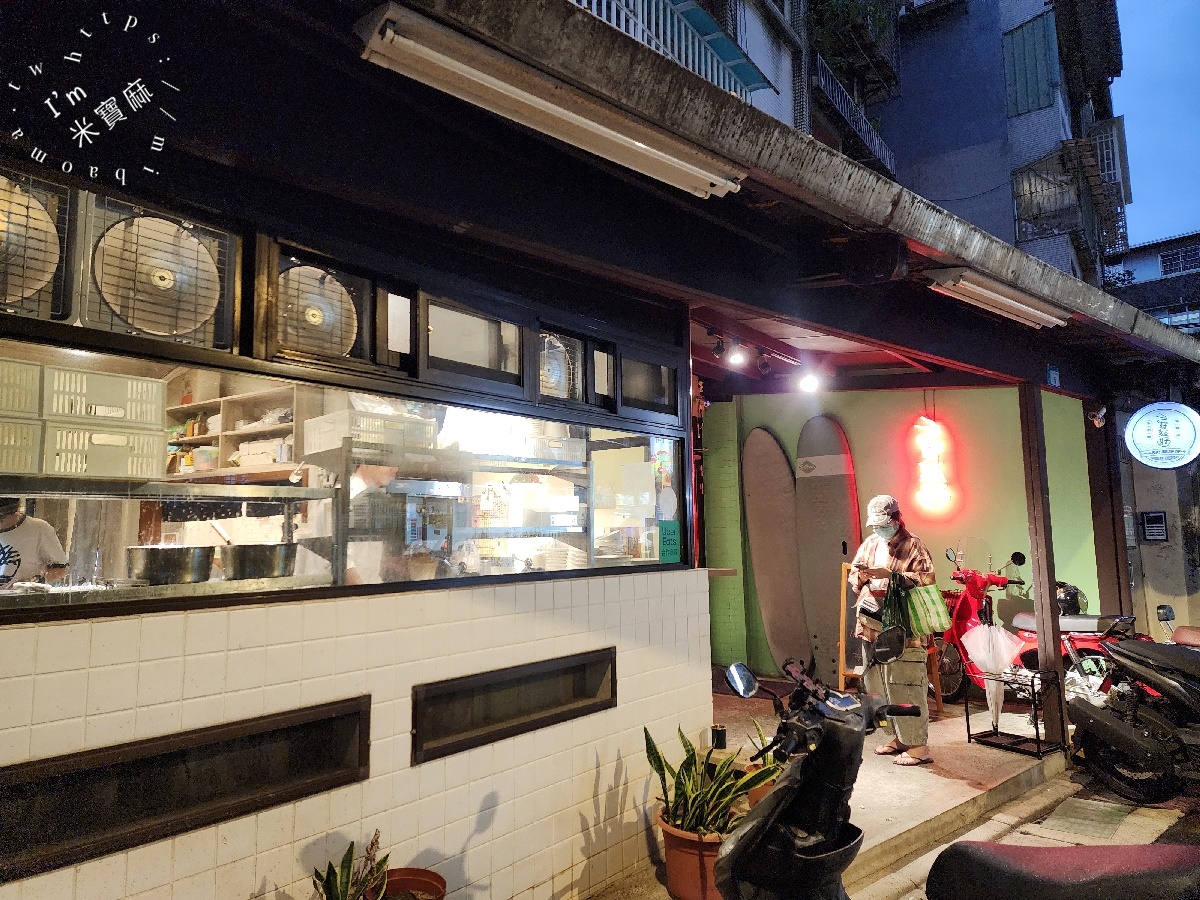 好麵好 Goodles｜板橋牛肉麵，眷村風情，紅燒清燉都銷魂，必吃牛肉捲餅！