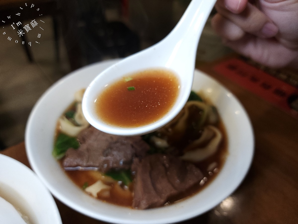 好麵好 Goodles｜板橋牛肉麵，眷村風情，紅燒清燉都銷魂，必吃牛肉捲餅！