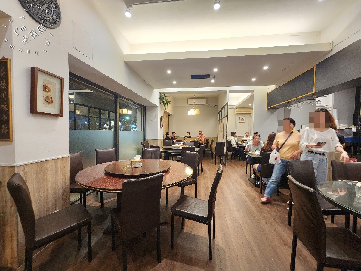 花娘小館創始店┃台北美食。黃仁勳來台推薦必吃川菜餐廳，平日生意也非常好