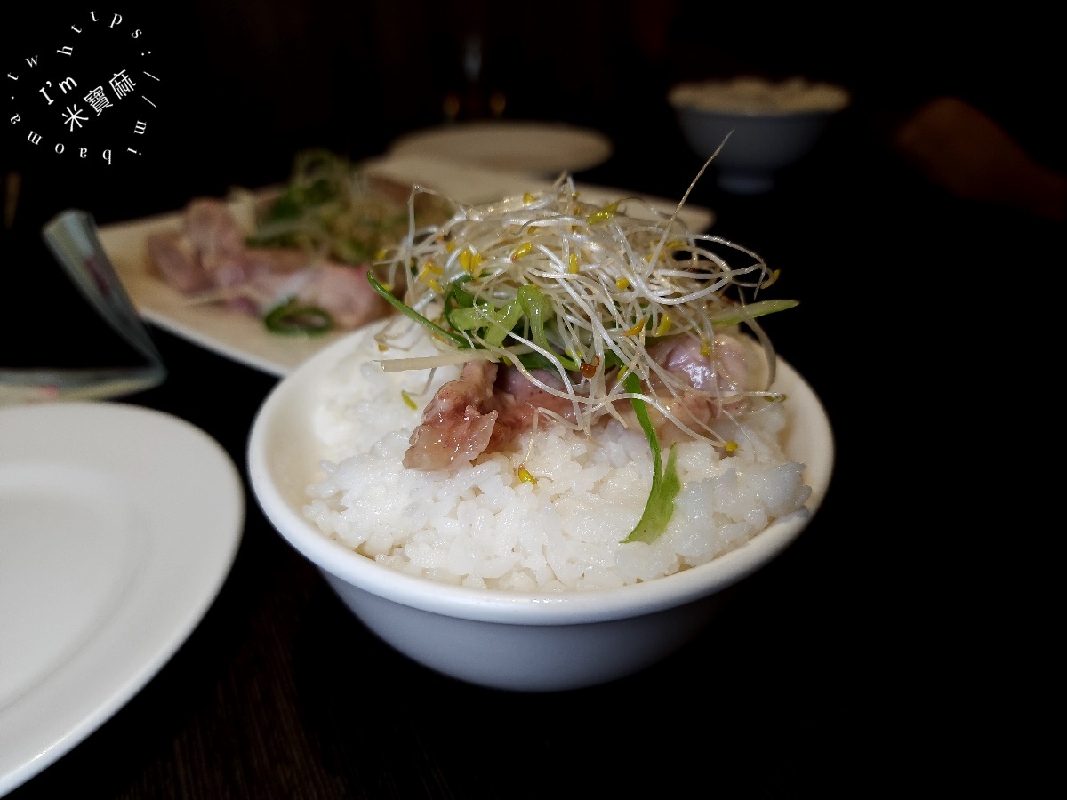 花娘小館創始店┃台北美食。黃仁勳來台推薦必吃川菜餐廳，平日生意也非常好