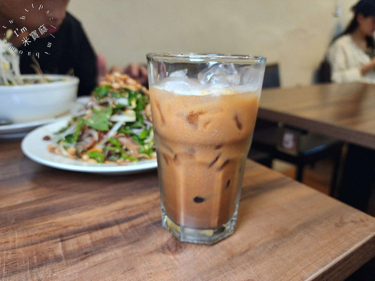越有味┃萬華美食。巷弄正宗越式料理風味來這裡吃，越南麵包、生春捲、河粉米線以及各式家常菜都有