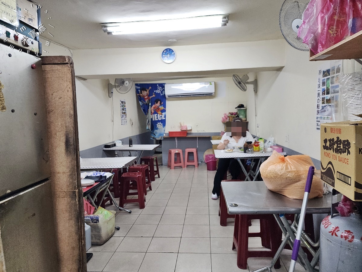 老船長蝦仁羹┃興南夜市美食。蝦仁羹真材實料大口滿足!銅板價可以吃的很豐富