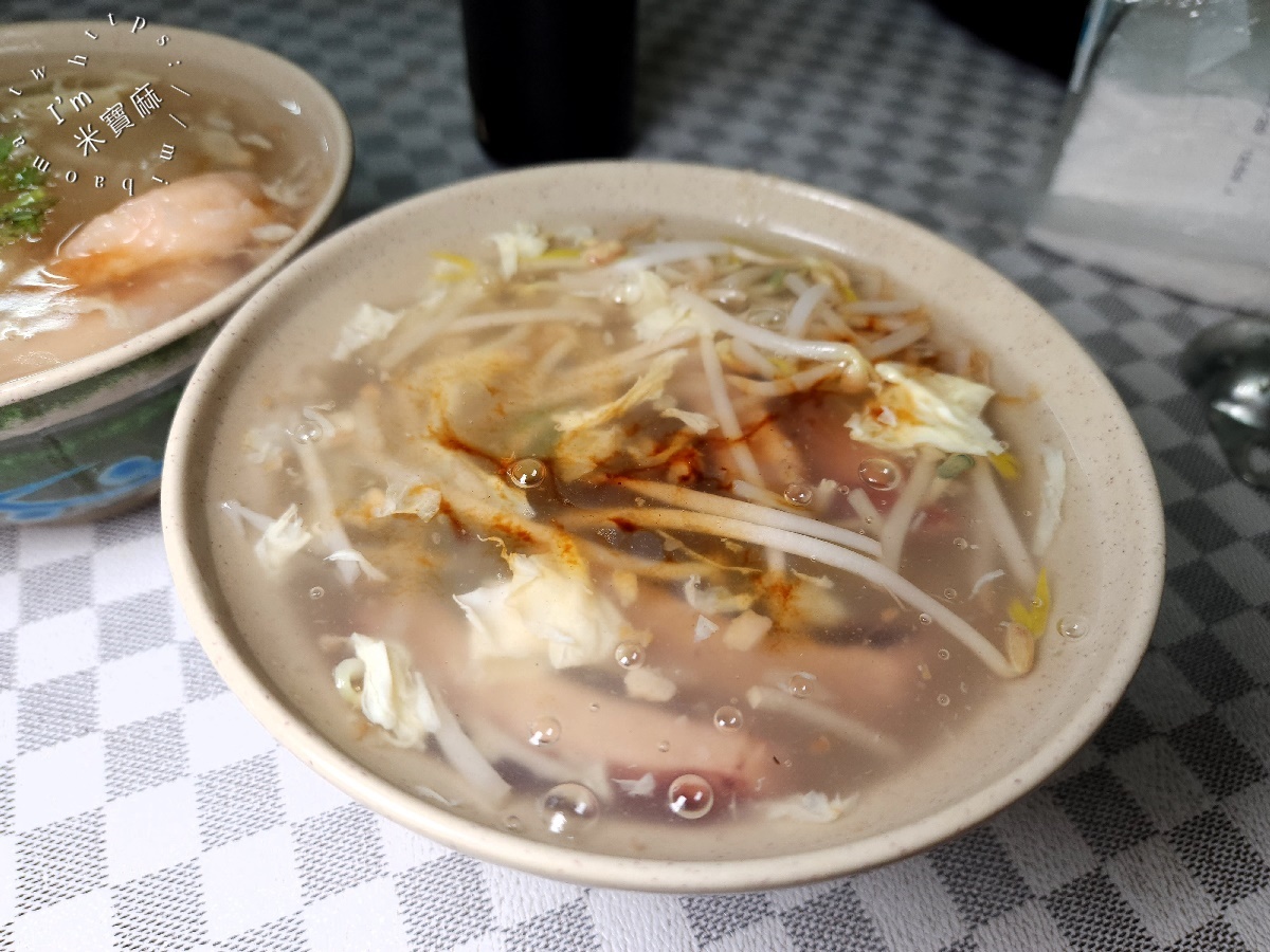 老船長蝦仁羹┃興南夜市美食。蝦仁羹真材實料大口滿足!銅板價可以吃的很豐富