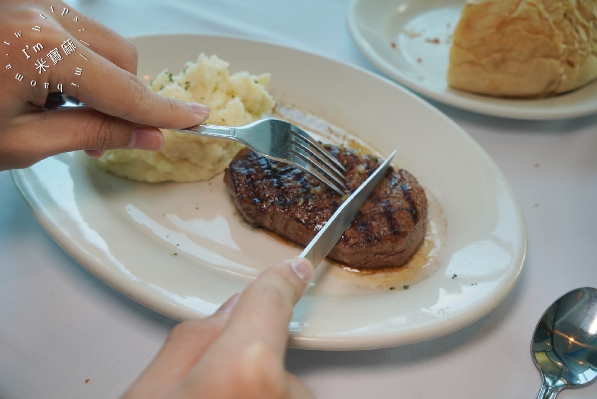 Morton’s 莫爾頓牛排館┃台北牛排餐廳。約會慶生小聚會都適合，高質感排餐大滿足、午餐精選套餐CP值更高