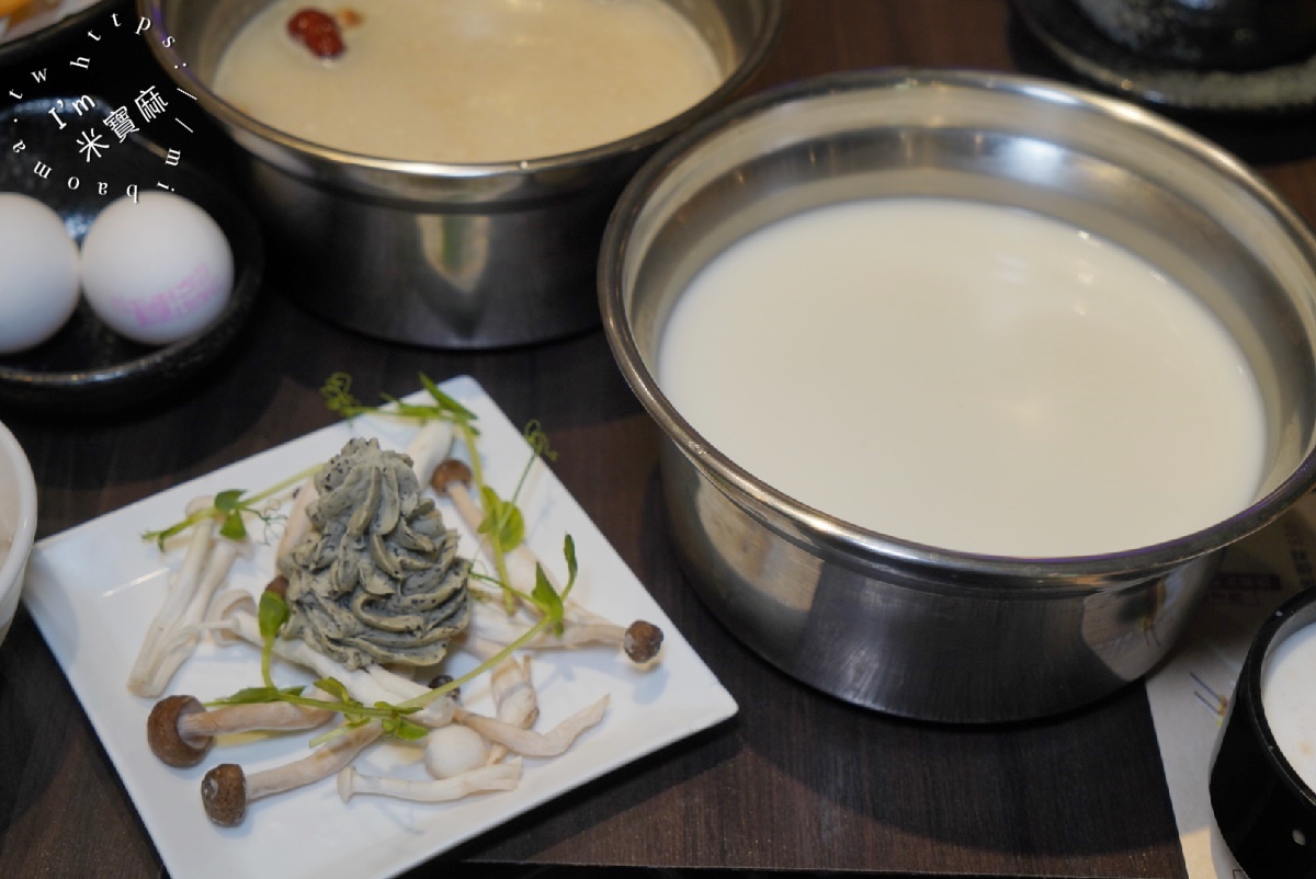 双禾町鍋物 中和南勢角店┃中和火鍋。海陸雙饗套餐更澎湃，和牛祭太過癮了!還有自助吧無限續用