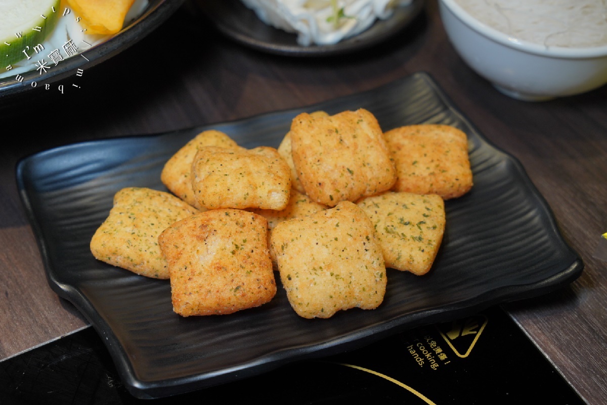 双禾町鍋物 中和南勢角店┃中和火鍋。海陸雙饗套餐更澎湃，和牛祭太過癮了!還有自助吧無限續用