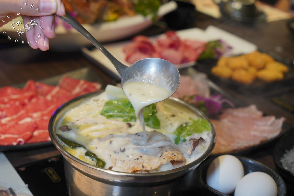双禾町鍋物 中和南勢角店┃中和火鍋。海陸雙饗套餐更澎湃，和牛祭太過癮了!還有自助吧無限續用