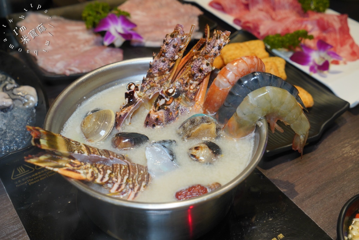 双禾町鍋物 中和南勢角店┃中和火鍋。海陸雙饗套餐更澎湃，和牛祭太過癮了!還有自助吧無限續用
