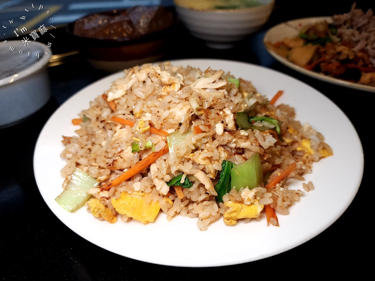 四海木須麵┃大安區美食。必點招牌木須麵，還有花雕雞炒飯也可以試試