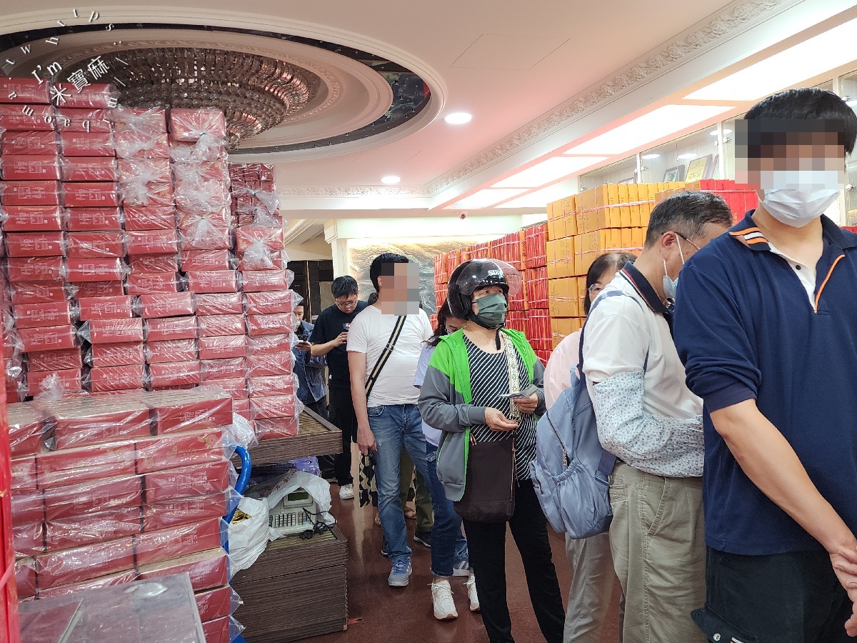 小潘蛋糕坊 板橋中正店┃板橋伴手禮美食。超火紅鳳凰酥一定要吃、牛角麵包奶香十足一口就愛上