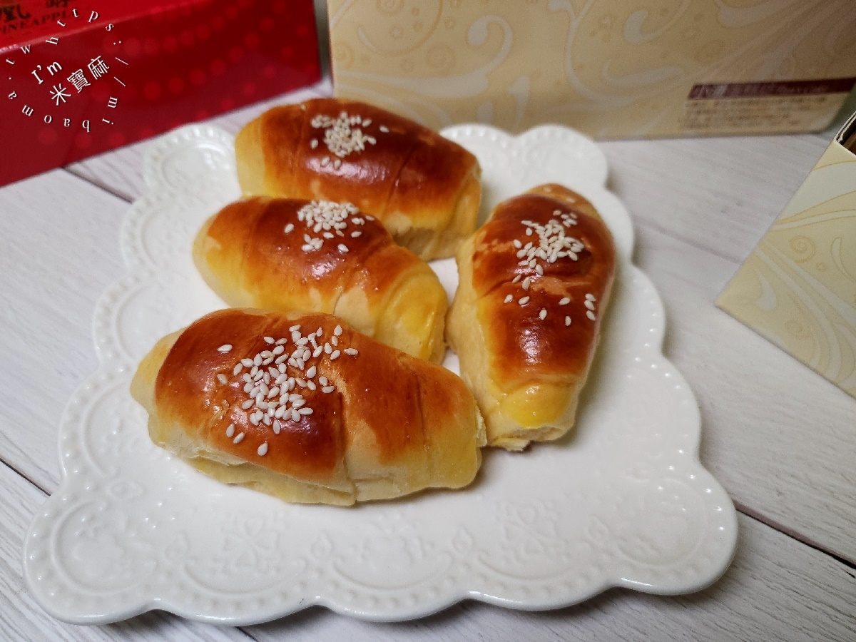 小潘蛋糕坊 板橋中正店┃板橋伴手禮美食。超火紅鳳凰酥一定要吃、牛角麵包奶香十足一口就愛上