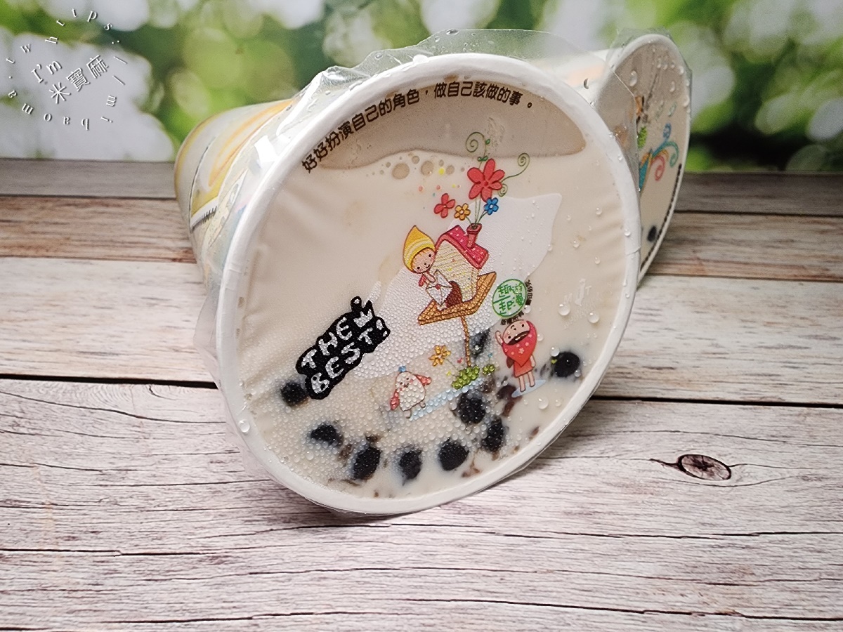 英姐黑糖珍珠鮮奶┃南機場夜市美食。榮獲夜市王必吃美食，黑糖珍珠鮮奶招牌必喝