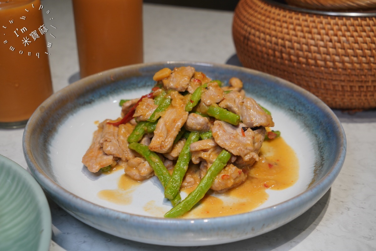 香米泰國料理 大直忠泰店┃台北美食。連續18年榮獲泰精選認證，料理道道有水平，環境絕美，來小約會也很適合