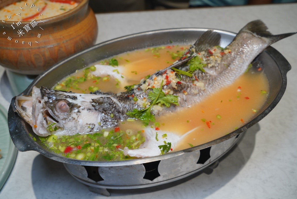 香米泰國料理 大直忠泰店┃台北美食。連續18年榮獲泰精選認證，料理道道有水平，環境絕美，來小約會也很適合