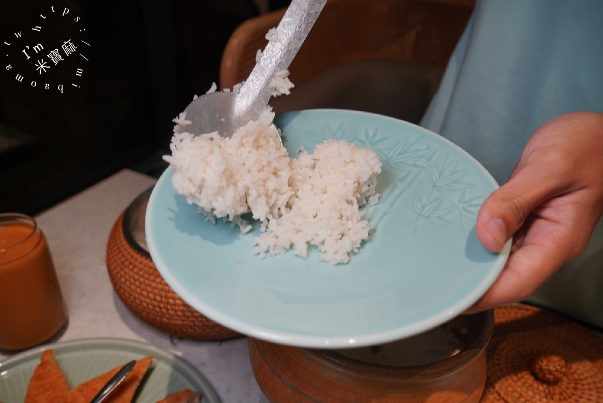香米泰國料理 大直忠泰店┃台北美食。連續18年榮獲泰精選認證，料理道道有水平，環境絕美，來小約會也很適合