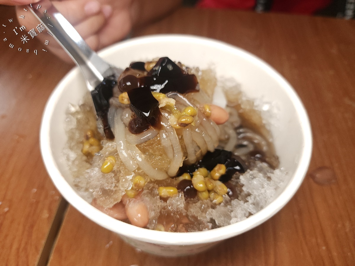 嘉義一家人粉條冰｜板橋在地人激推！銅板價Q彈粉條冰，消暑解渴甜度任你調！