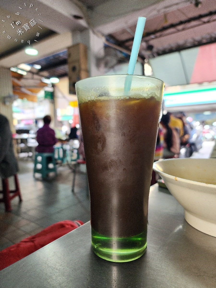 金龍小吃店｜中和華新街美食，平價粑粑絲、米線與特色飲品，輕鬆品味異國風情！