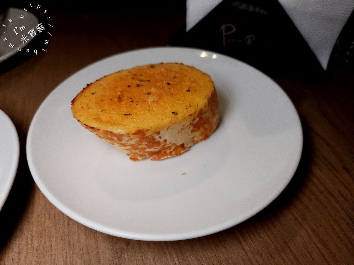 Papa Rice 好食燉飯 永康店┃永康商圈美食。燉飯義麵都好好吃，還有各式開胃菜選擇，環境也相當的不錯