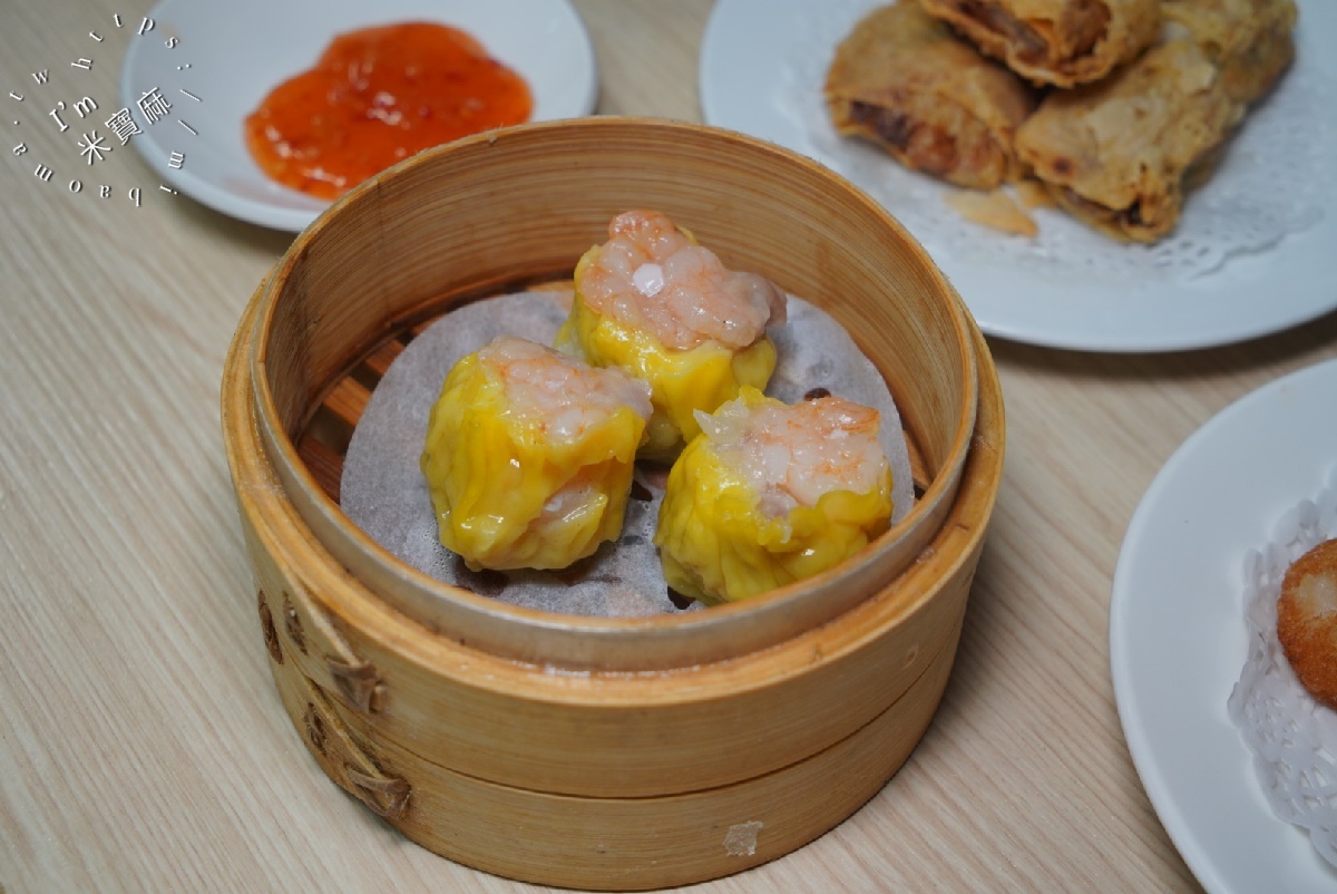 好饗吃茶餐廳┃中正區港式 茶餐廳。藏身市場的好味道，從早上就開賣的港點熱炒小食