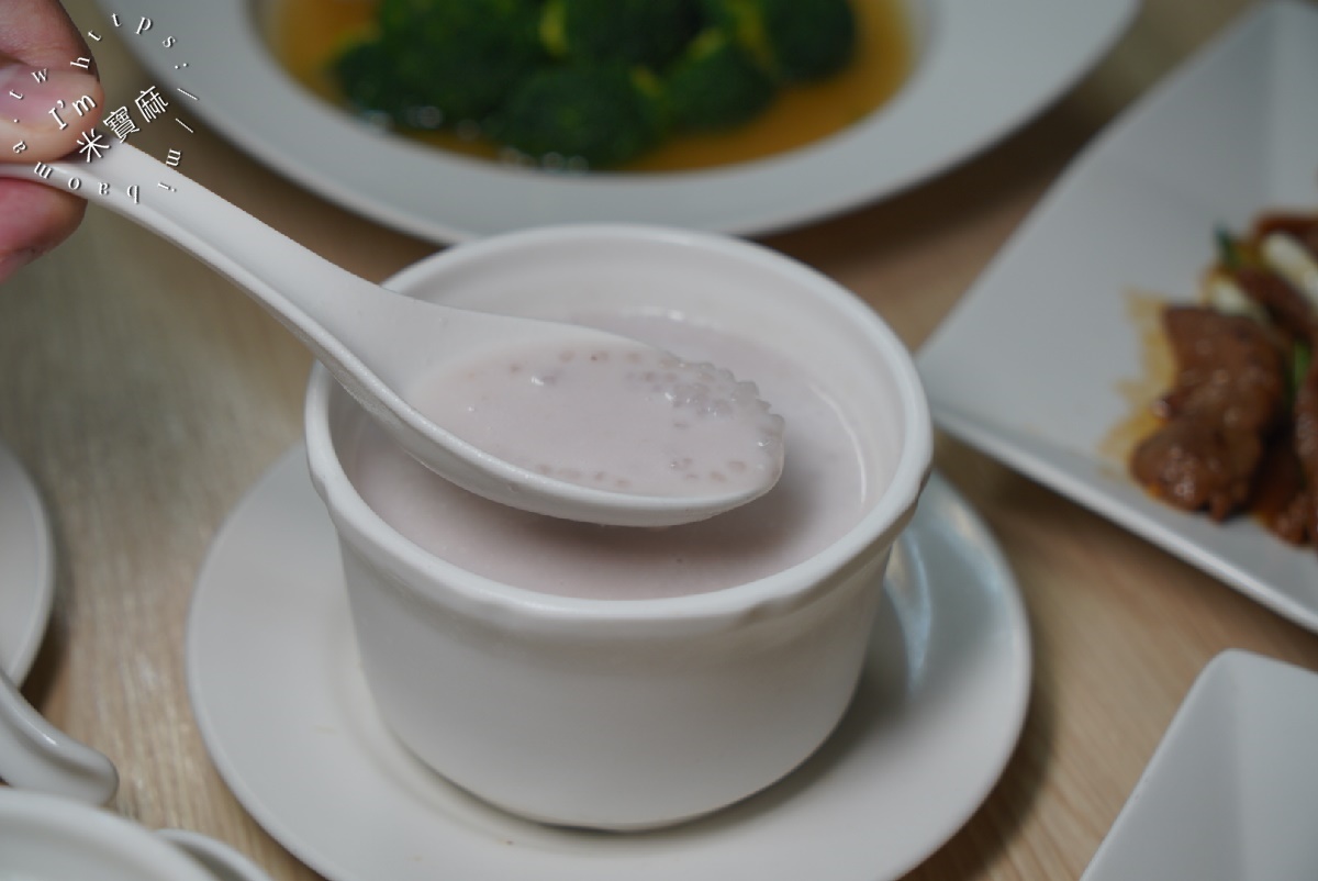 好饗吃茶餐廳┃中正區港式 茶餐廳。藏身市場的好味道，從早上就開賣的港點熱炒小食