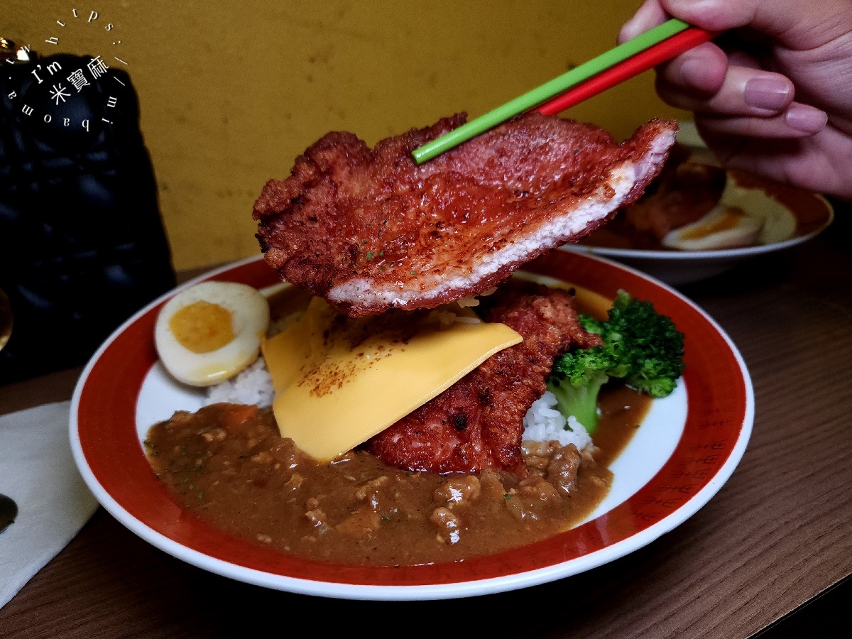 小吉咖哩┃板橋美食。雙醬享受更滿足，內用加醬加飯加麵都不加價，還有炸物飲料及甜點的選擇