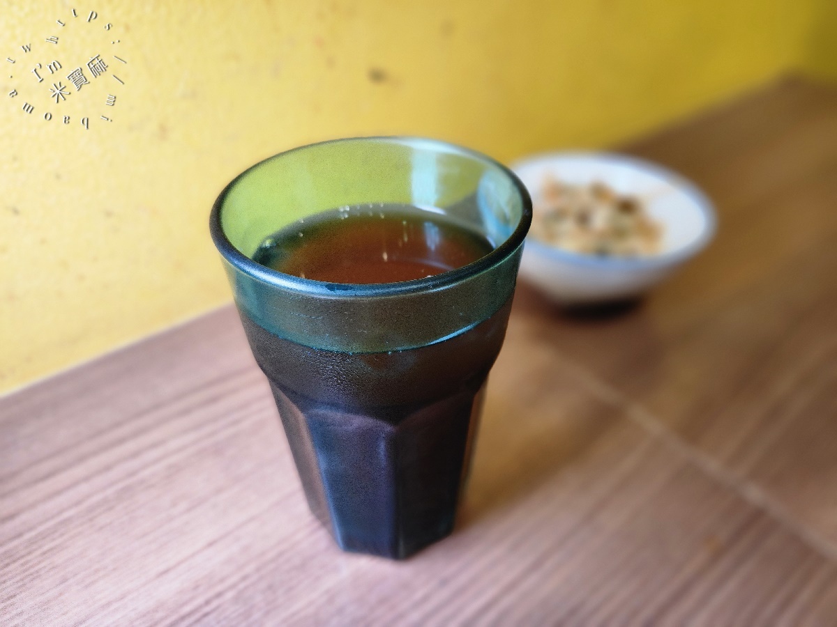 小吉咖哩┃板橋美食。雙醬享受更滿足，內用加醬加飯加麵都不加價，還有炸物飲料及甜點的選擇