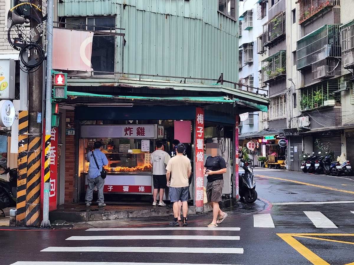 OG桑炸雞 中和店┃中和美食。炸雞、炸物點心推薦，在地人排隊也甘願