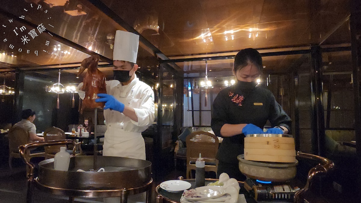 君品酒店 頤宮中餐廳 Le Palais ┃連續7年米其林三星，此生必吃火焰片皮鴨，實在是有夠正點!蘿蔔絲餅一定要預訂起來
