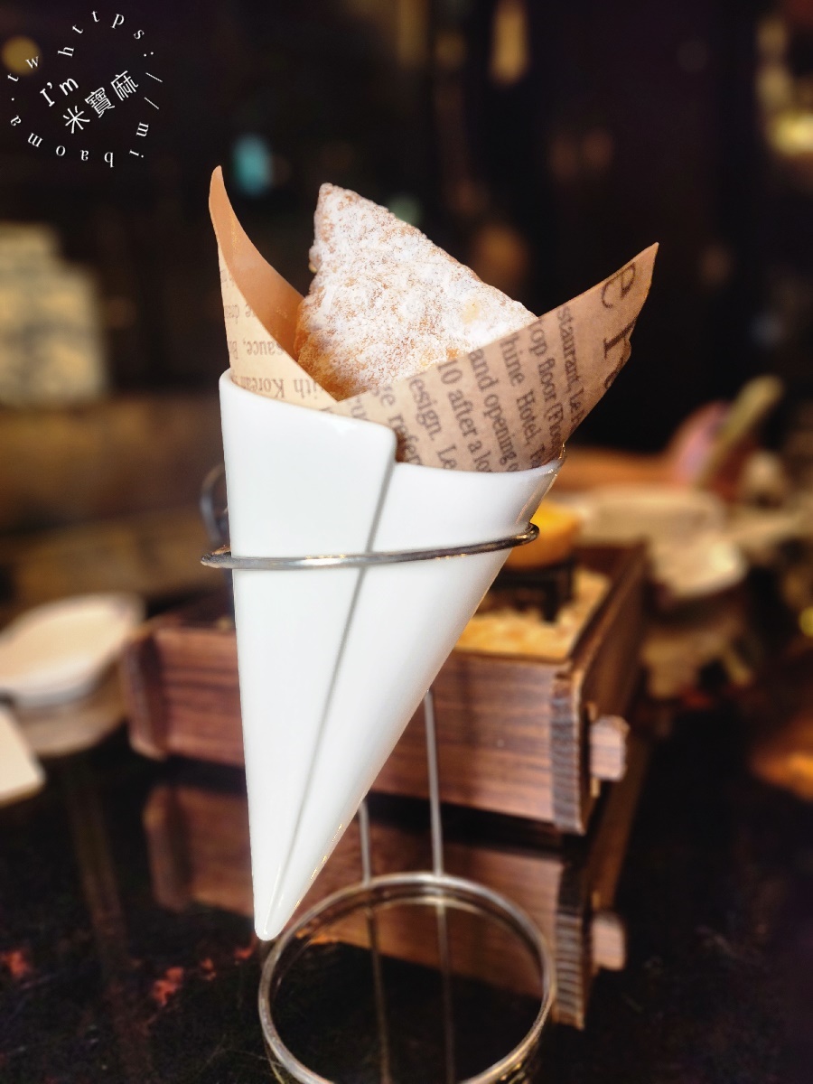 君品酒店 頤宮中餐廳 Le Palais ┃連續7年米其林三星，此生必吃火焰片皮鴨，實在是有夠正點!蘿蔔絲餅一定要預訂起來