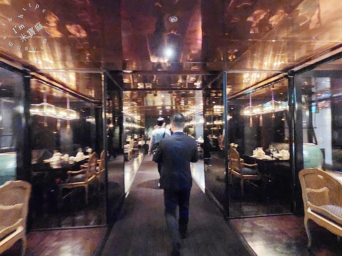 君品酒店 頤宮中餐廳 Le Palais ┃連續7年米其林三星，此生必吃火焰片皮鴨，實在是有夠正點!蘿蔔絲餅一定要預訂起來