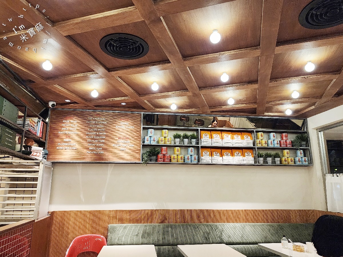 Pizza Americano 老美披薩┃信義安和pizza，寵物友善餐廳。手工酸種披薩，紅醬白醬必吃，另有單片選擇!