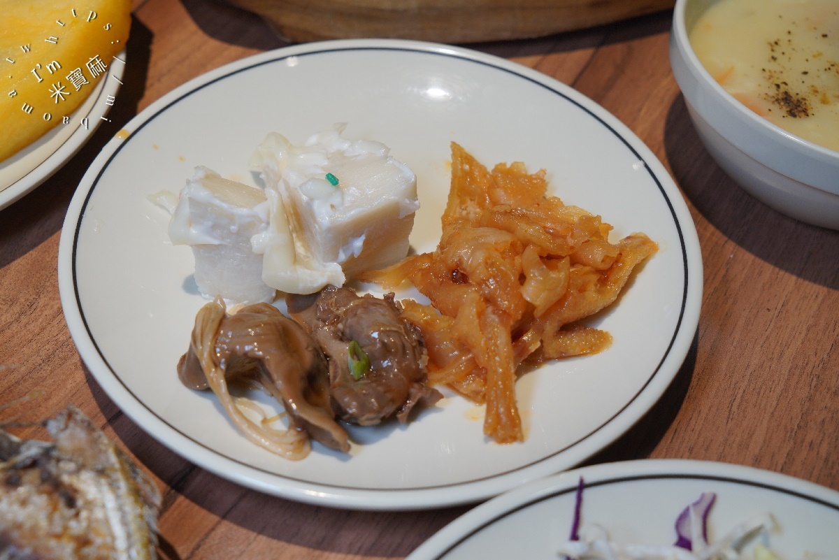 艾佳牛排館┃桃園牛排吃到飽。比臉大牛排、無限自助吧，保證讓你飽到喉嚨