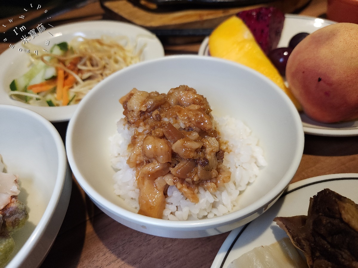 艾佳牛排館┃桃園牛排吃到飽。比臉大牛排、無限自助吧，保證讓你飽到喉嚨