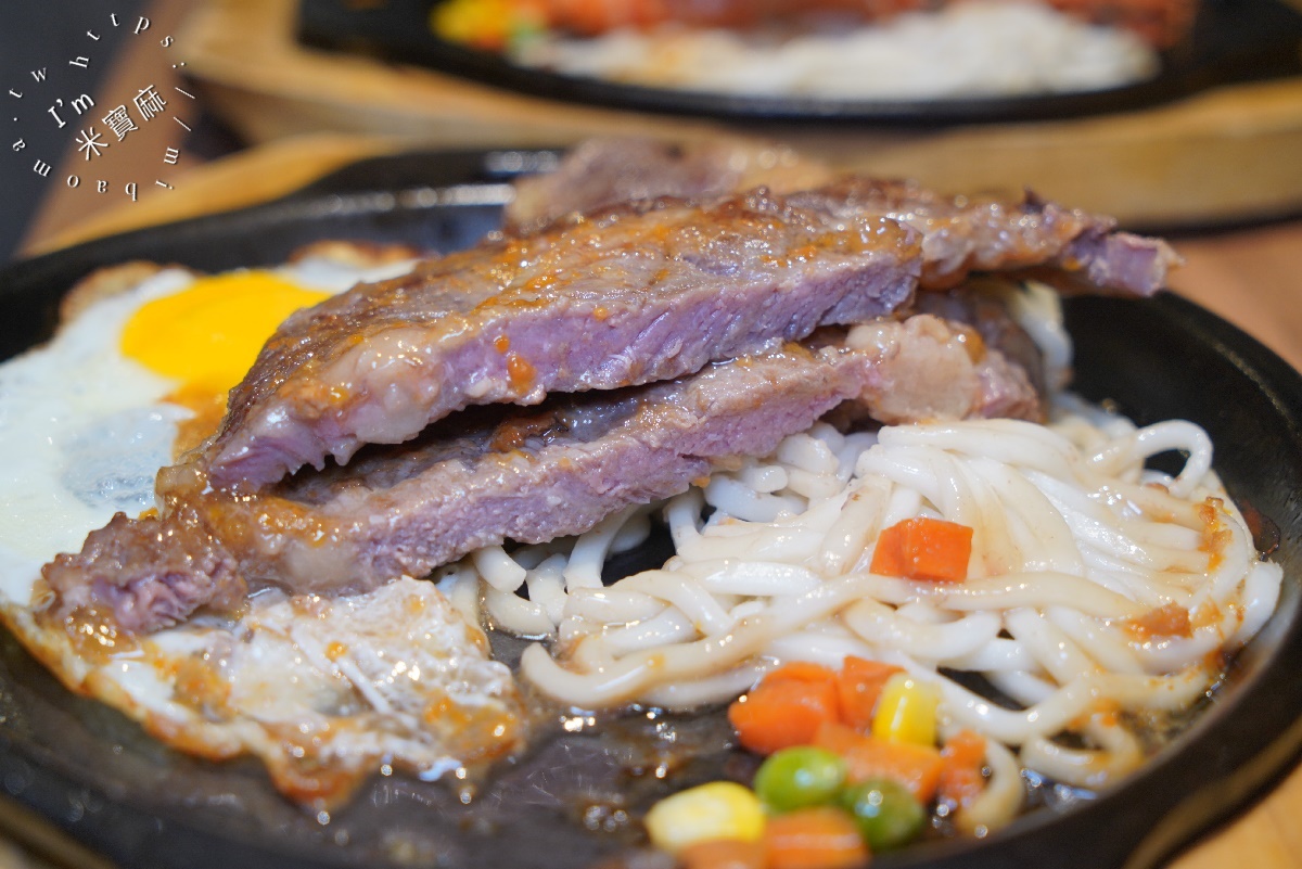 艾佳牛排館┃桃園牛排吃到飽。比臉大牛排、無限自助吧，保證讓你飽到喉嚨