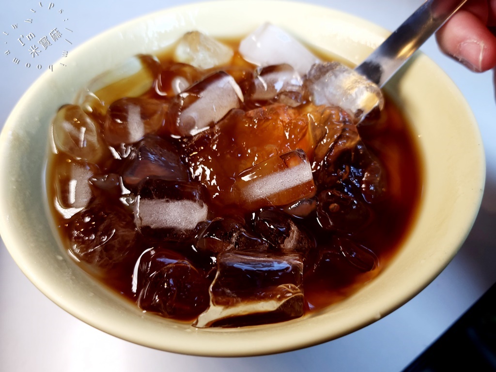 阿賢古早味麵茶┃板橋美食。古早味麵茶、太白粉冰來這裡吃，超級古早味就是正點