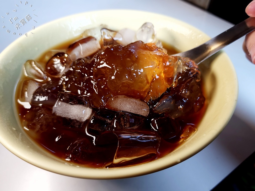 阿賢古早味麵茶┃板橋美食。古早味麵茶、太白粉冰來這裡吃，超級古早味就是正點