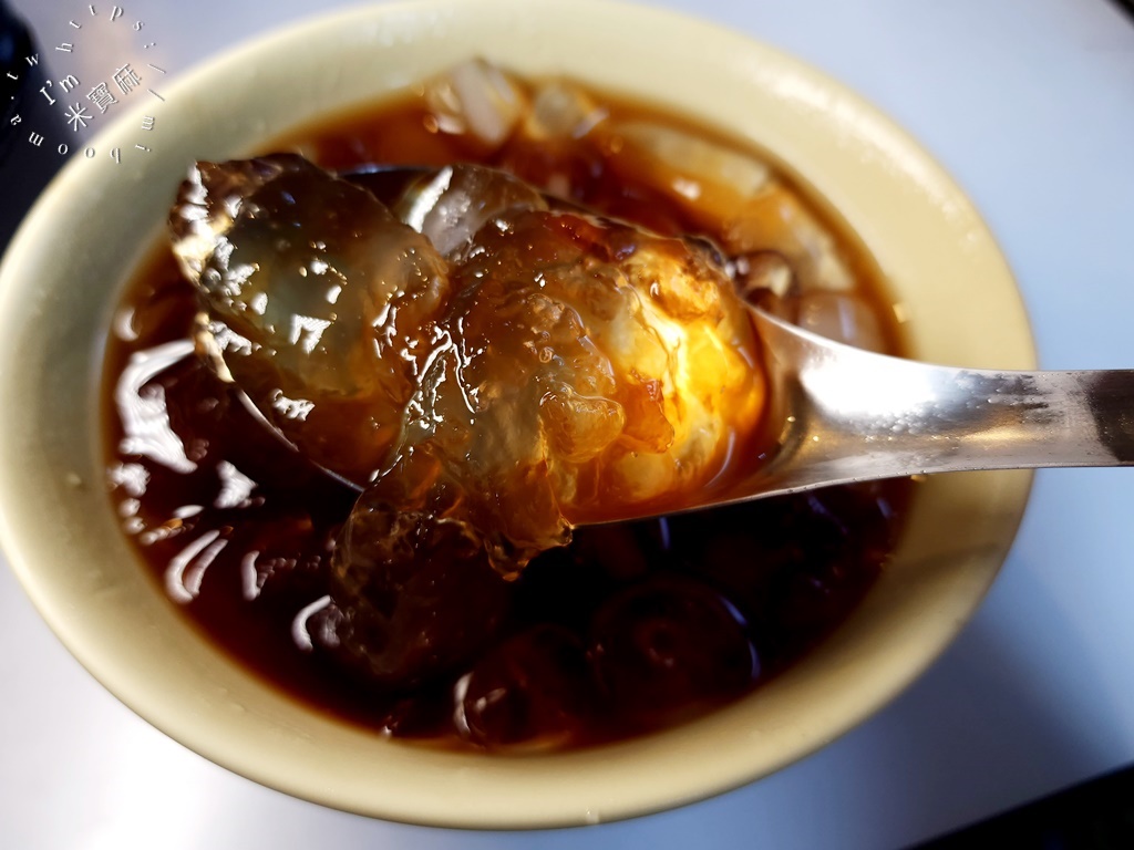阿賢古早味麵茶┃板橋美食。古早味麵茶、太白粉冰來這裡吃，超級古早味就是正點