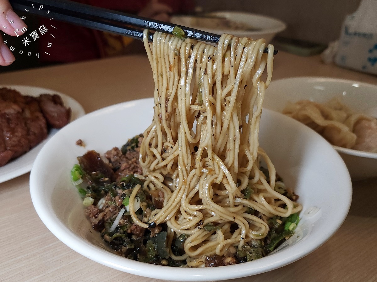 好事食品┃永和美食。鼎泰豐師傅手藝平價嚐！永和排骨蛋炒飯、招牌麵食，吃貨必衝！
