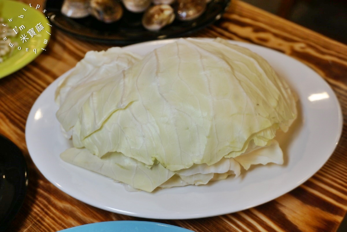 螺螄福Rose food正宗柳州螺螄鴛鴦石頭火鍋 延吉店┃盤色計價涮到飽！多種湯底選擇，涮什麼都好吃