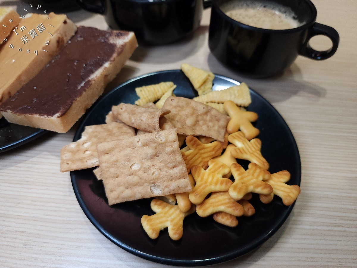 小時厚牛排 新北中和店┃中和牛排吃到飽。平價牛排無限續麵，自助吧咖哩飯人氣必吃
