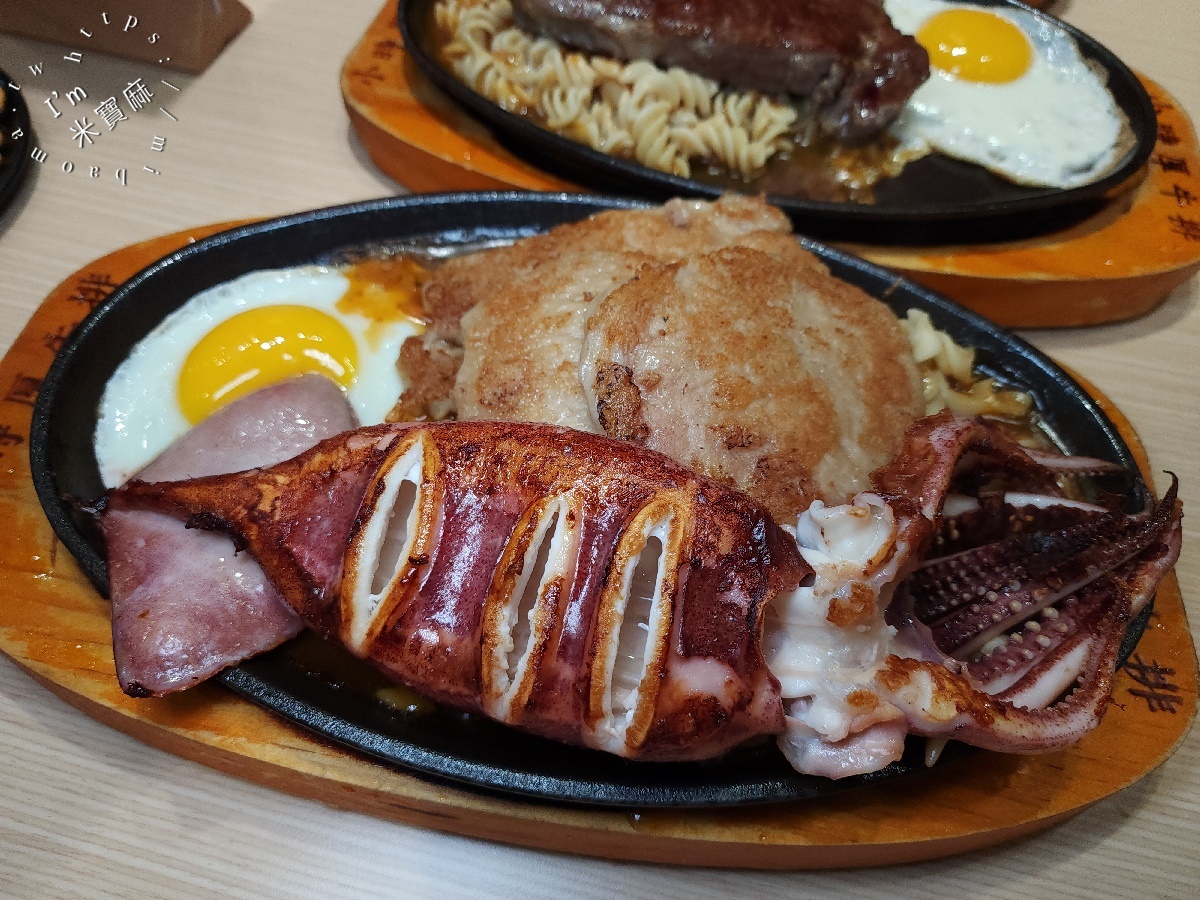 小時厚牛排 新北中和店┃中和牛排吃到飽。平價牛排無限續麵，自助吧咖哩飯人氣必吃