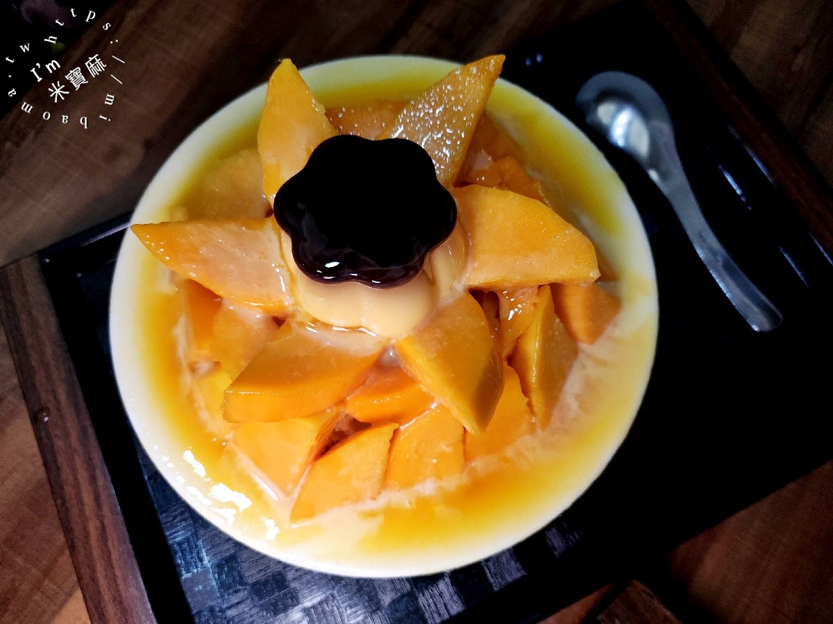 杏玥冰坊┃萬華美食。超霸氣芒果布丁牛奶冰一定要點，鳳梨冰清甜又好吃