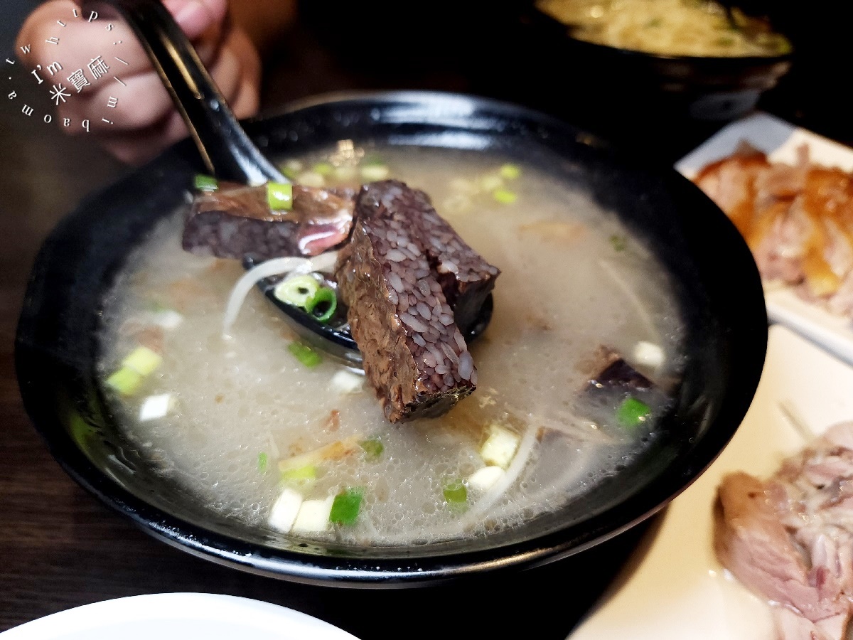 新悅鵝肉┃新店美食。嫰鮮帶油香的鵝肉真的有夠正點，三種口味選擇都好吃