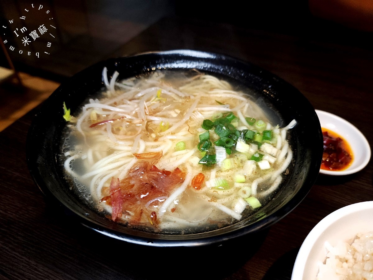 新悅鵝肉┃新店美食。嫰鮮帶油香的鵝肉真的有夠正點，三種口味選擇都好吃