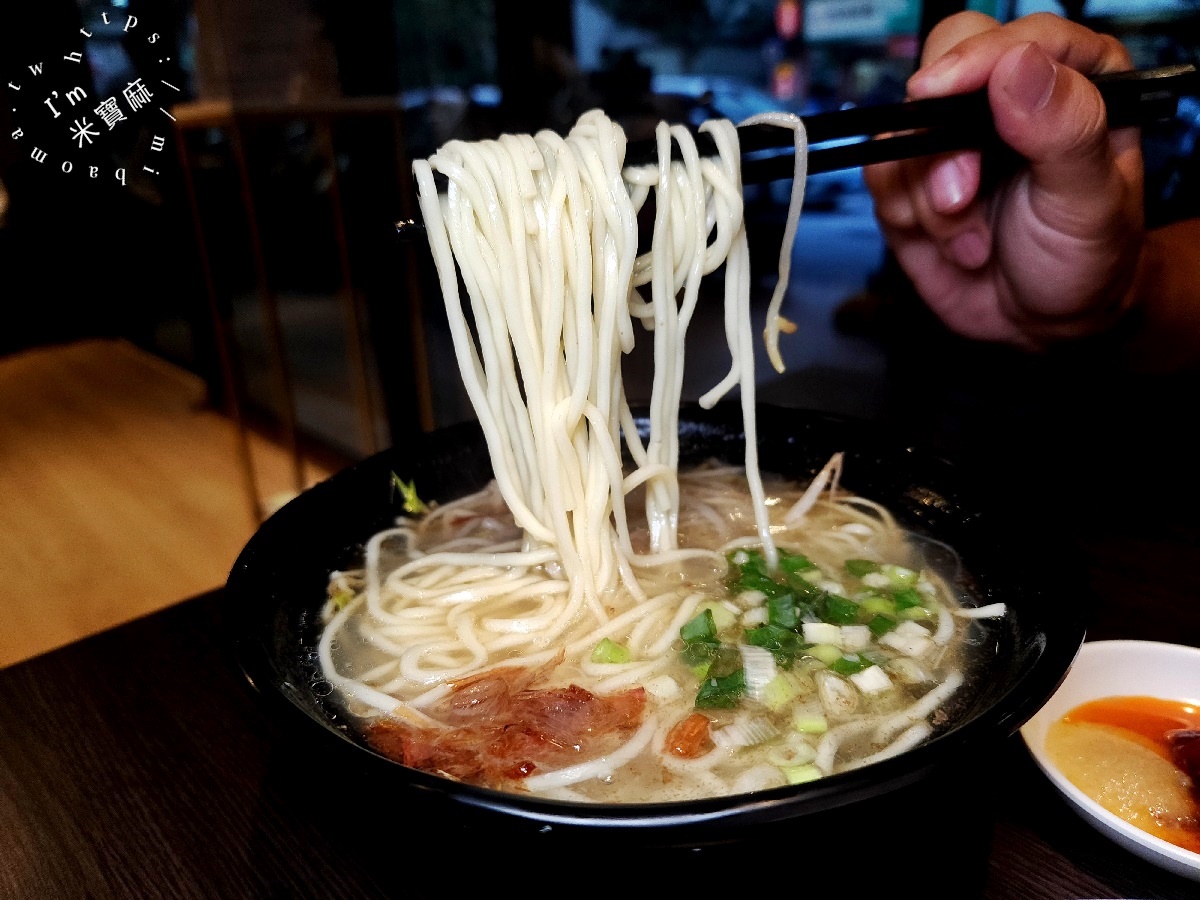 新悅鵝肉┃新店美食。嫰鮮帶油香的鵝肉真的有夠正點，三種口味選擇都好吃