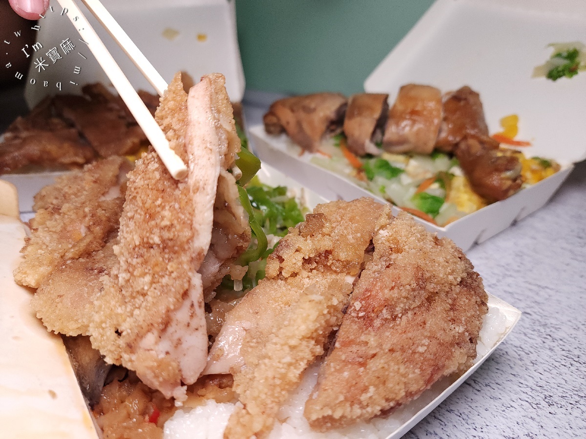 禧之格便當┃新店美食。在地30年老字號！必吃不裹粉排骨、滷雞腿、超豐盛配菜！
