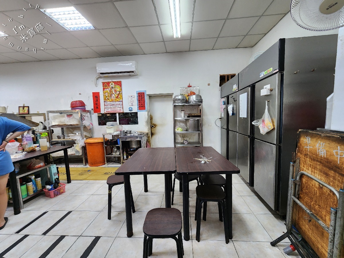 禧之格便當┃新店美食。在地30年老字號！必吃不裹粉排骨、滷雞腿、超豐盛配菜！