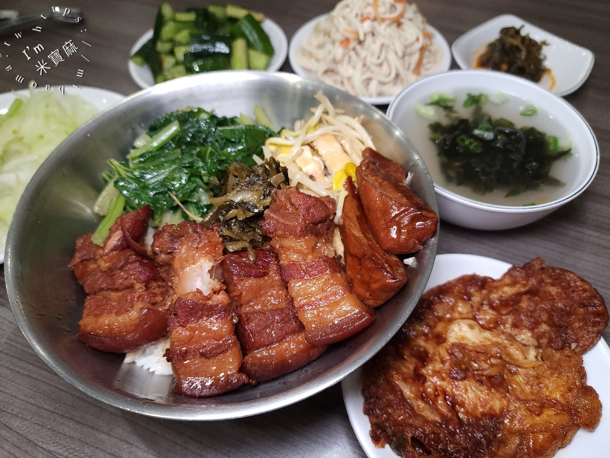 杜姥姥麵飯館┃新店美食。在地傳承媽媽味，私房紅燒肉、麻醬麵一吃就愛上！