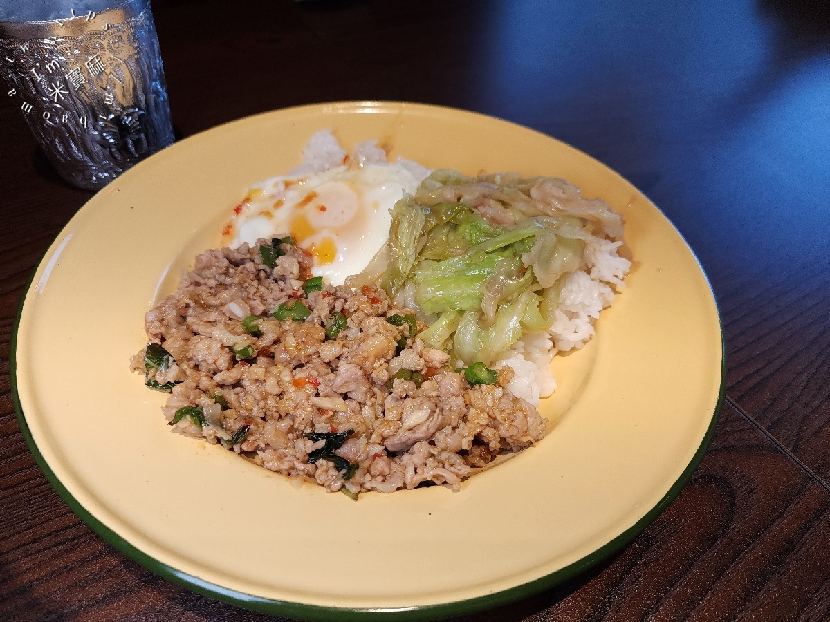 泰之初Brunch南勢角店┃中和美食。捷運出站秒穿越泰國，午晚餐異國美食一次滿足！
