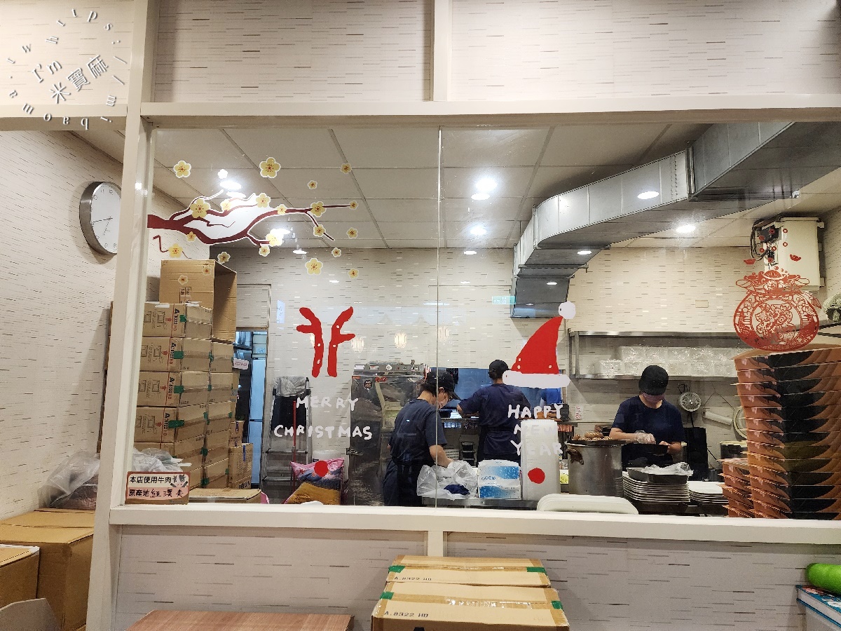 舊識平價便當┃新店美食。在地質感餐盒首選！健康藜麥飯，美味外帶內用都激推！